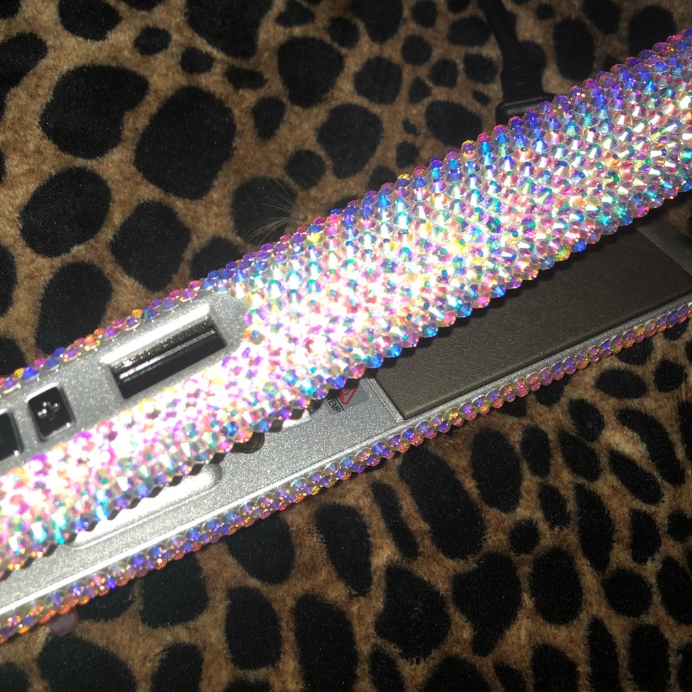 Brand new 💎 Swarovski crystal💎 hand made